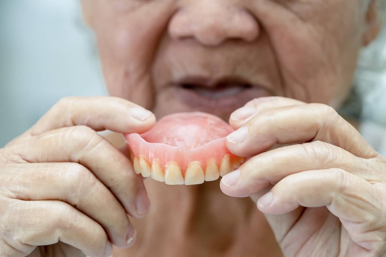 Complete & Partial Dentures